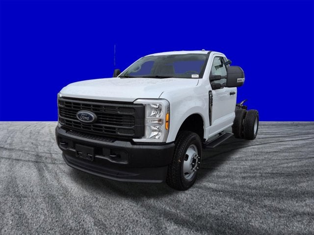 2026 Ford Super Duty F-350 DRW XL