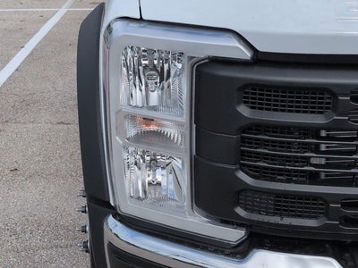 2027 Ford Super Duty F-550 DRW XL