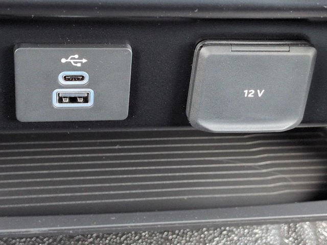 2027 Ford Super Duty F-550 DRW XL