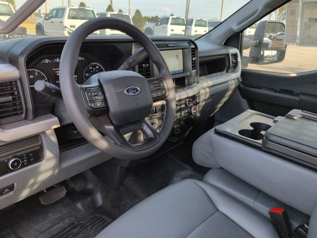 2025 Ford Super Duty F-450 DRW XL