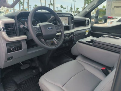 2026 Ford Super Duty F-550 DRW XL