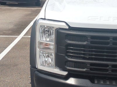 2026 Ford Super Duty F-550 DRW XL