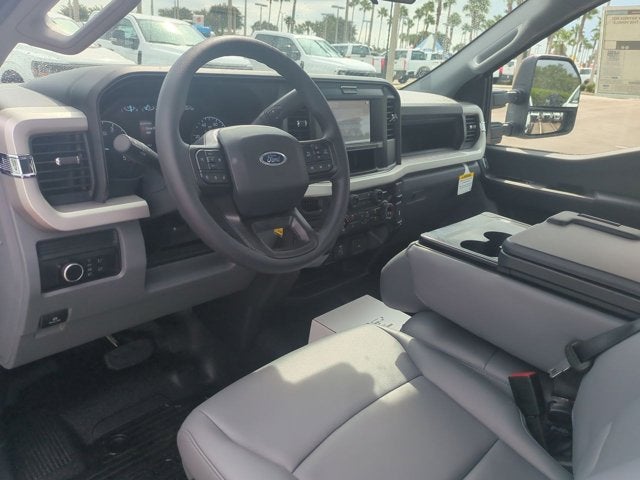 2026 Ford Super Duty F-550 DRW XL