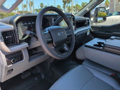 2026 Ford Super Duty F-550 DRW XL