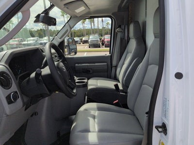 2027 Ford E-Series Cutaway Base