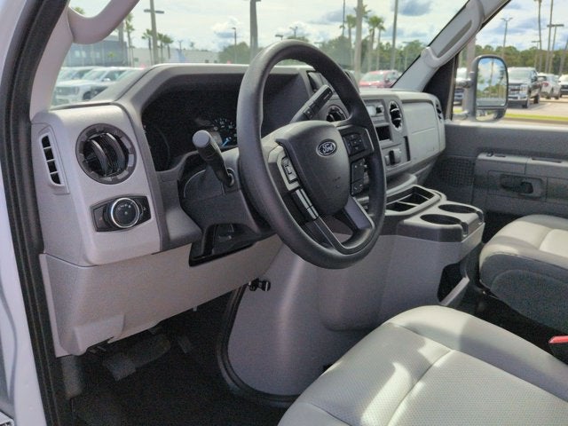 2027 Ford E-Series Cutaway Base