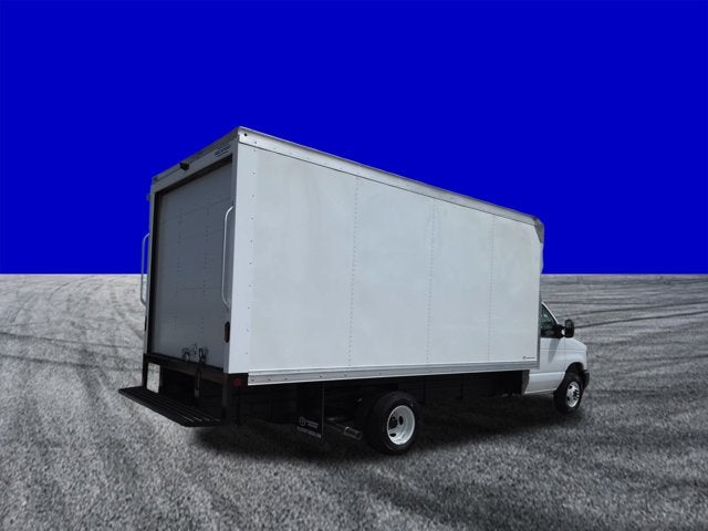 2027 Ford E-Series Cutaway Base
