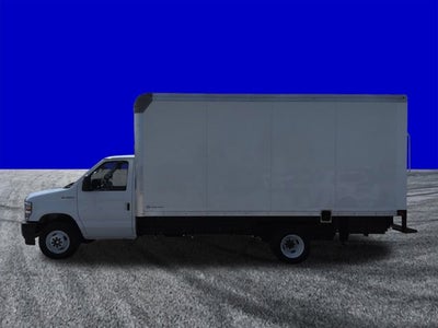 2027 Ford E-Series Cutaway Base