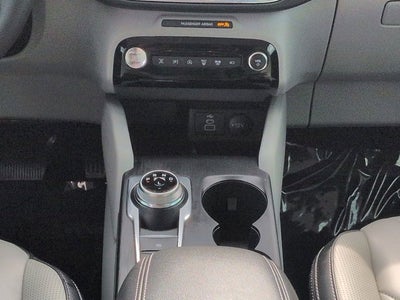 2025 Ford Escape Platinum