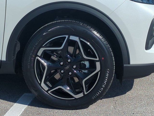 2026 Ford Escape Platinum