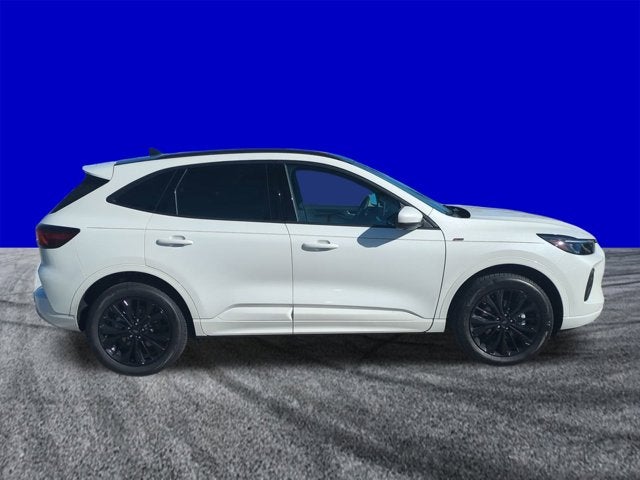 2026 Ford Escape ST-Line Elite