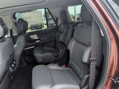 2027 Ford Expedition Active