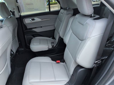 2026 Ford Explorer Active with 200A Pkg
