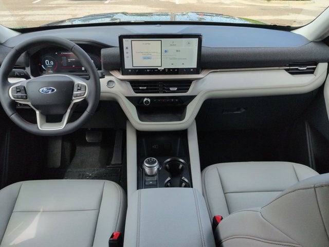 2026 Ford Explorer Active with 200A Pkg