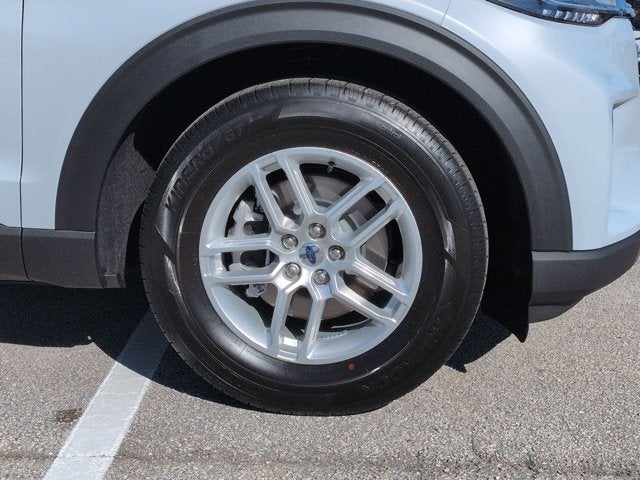 2026 Ford Explorer Active with 200A Pkg