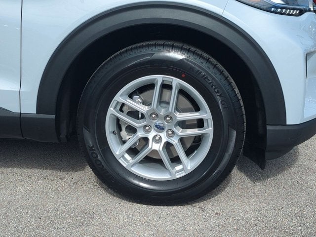 2026 Ford Explorer Active with 200A Pkg