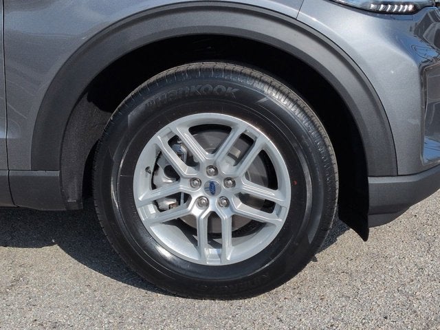 2026 Ford Explorer Active with 200A Pkg