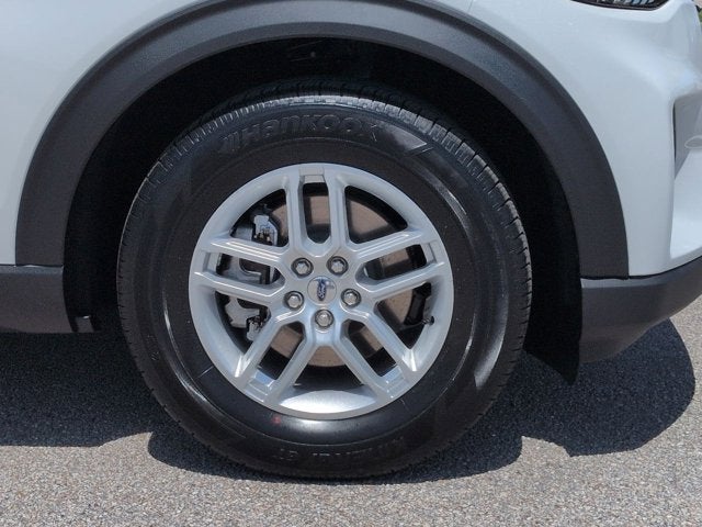 2026 Ford Explorer Active with 200A Pkg