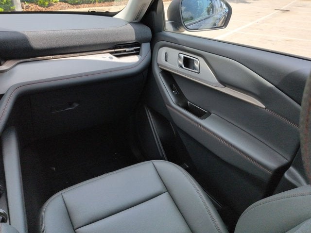 2026 Ford Explorer Active with 200A Pkg