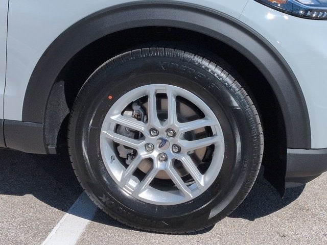 2027 Ford Explorer Base