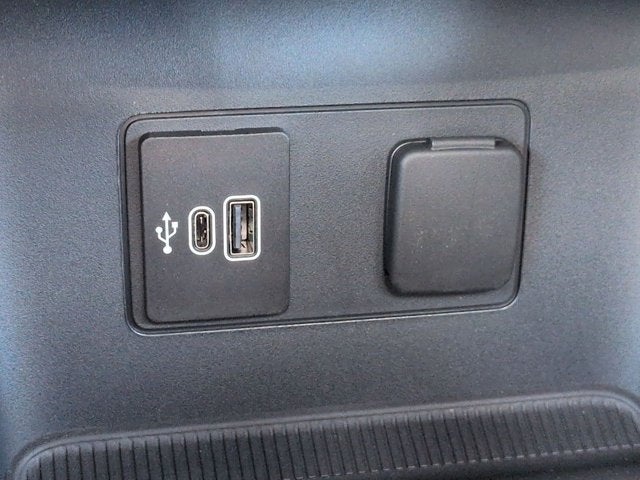 2026 Ford Explorer Active with 200A Pkg