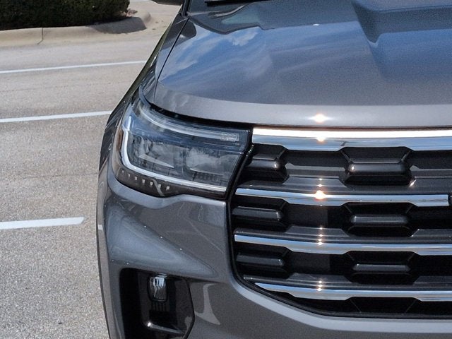2026 Ford Explorer Active with 200A Pkg