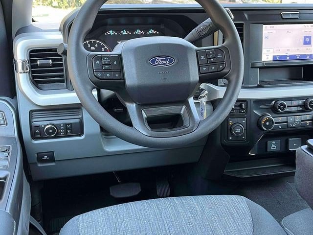 2027 Ford Super Duty F-250 SRW Base