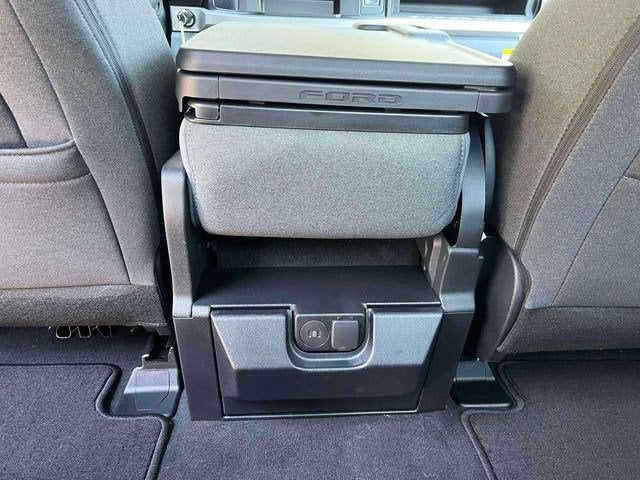 2027 Ford Super Duty F-250 SRW Base