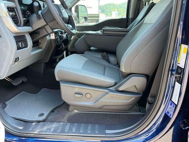2027 Ford Super Duty F-250 SRW Base