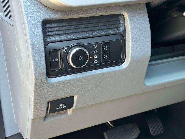 2027 Ford Super Duty F-250 SRW Base