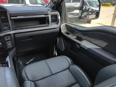2025 Ford Super Duty F-250 SRW Platinum