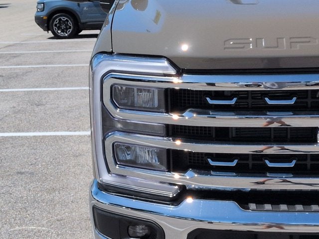 2027 Ford Super Duty F-250 SRW F-250® Lariat®