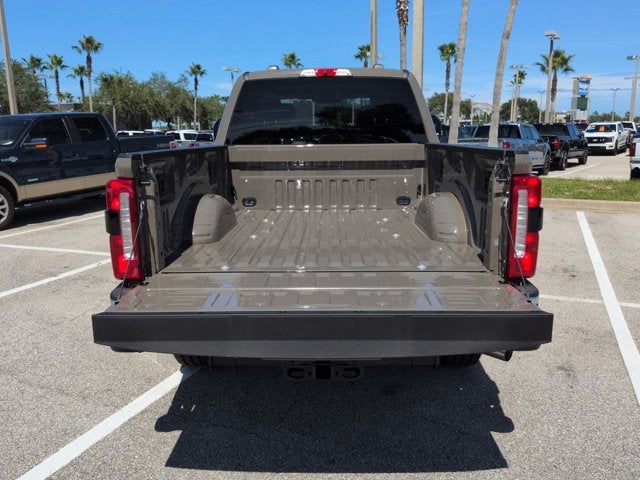 2027 Ford Super Duty F-250 SRW F-250® Lariat®