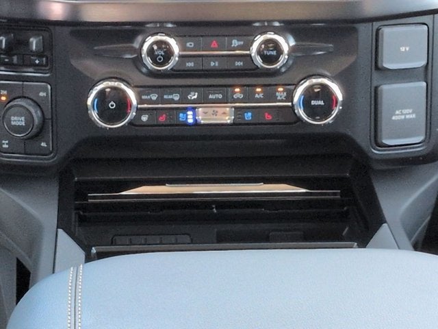 2027 Ford Super Duty F-250 SRW F-250® Lariat®