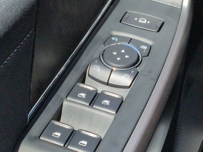 2027 Ford Super Duty F-250 SRW F-250® Lariat®