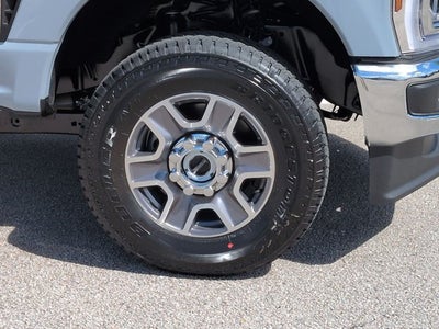 2027 Ford Super Duty F-250 SRW F-250® Lariat®