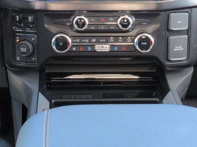 2027 Ford Super Duty F-250 SRW F-250® Lariat®