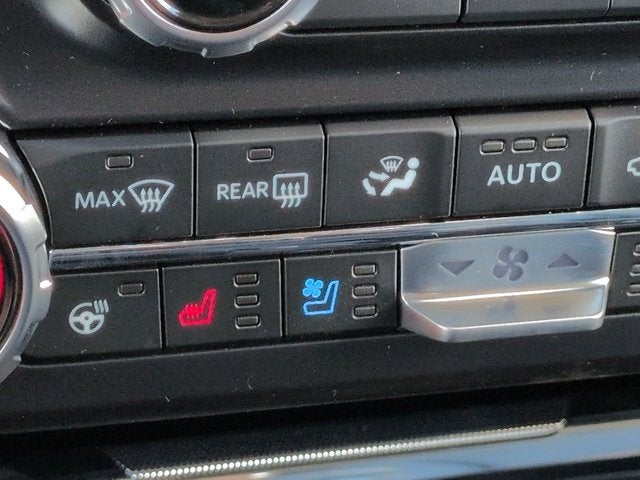 2027 Ford Super Duty F-250 SRW F-250® Lariat®