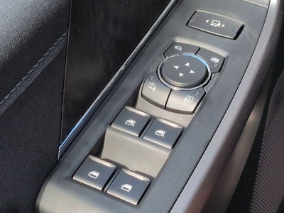2027 Ford Super Duty F-250 SRW F-250® Lariat®