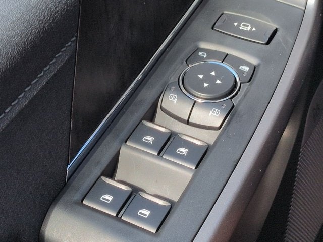 2027 Ford Super Duty F-250 SRW F-250® Lariat®