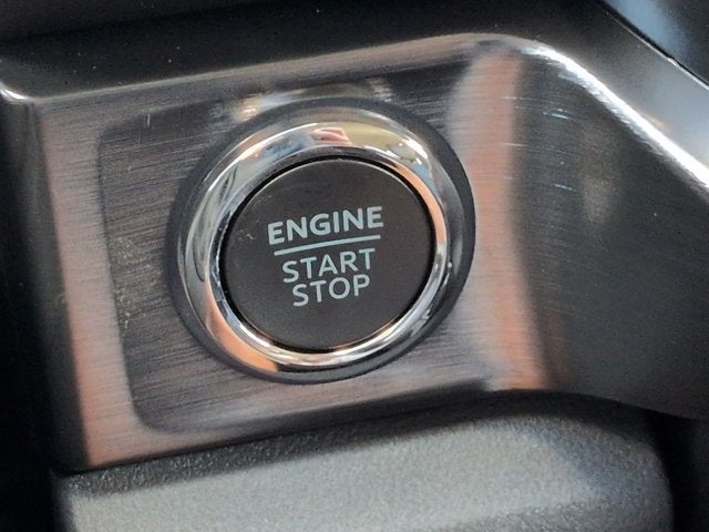 2027 Ford Super Duty F-250 SRW F-250® Lariat®