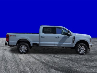 2027 Ford Super Duty F-250 SRW F-250® Lariat®