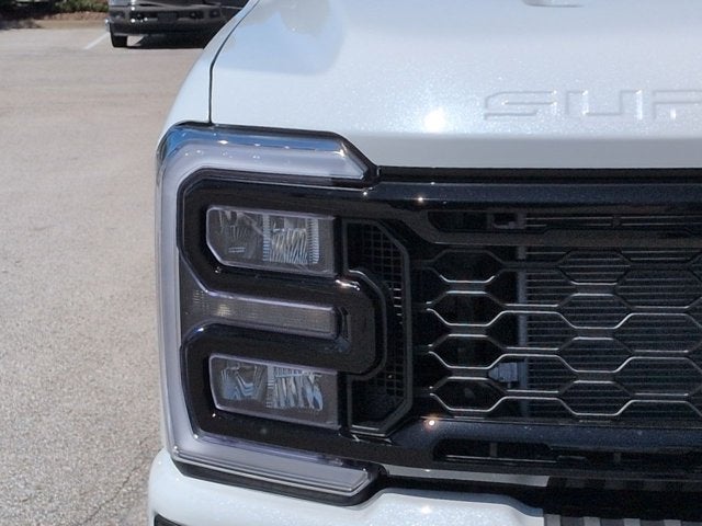 2027 Ford Super Duty F-250 SRW LARIAT