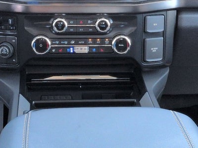 2027 Ford Super Duty F-250 SRW LARIAT