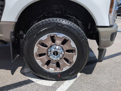 2026 Ford Super Duty F-350 SRW F-350® King Ranch®