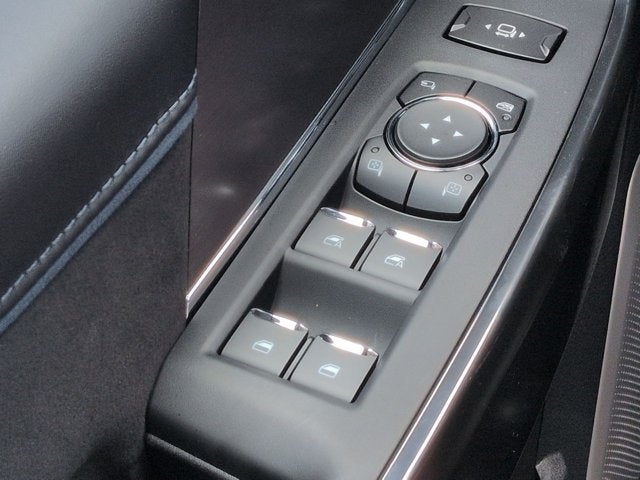 2026 Ford Super Duty F-350 SRW F-350® Platinum®