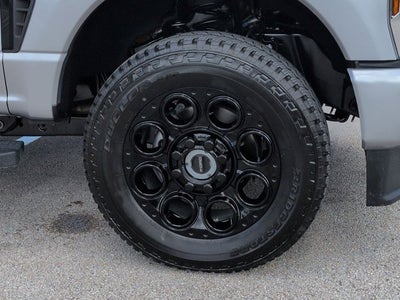 2027 Ford Super Duty F-350 SRW LARIAT