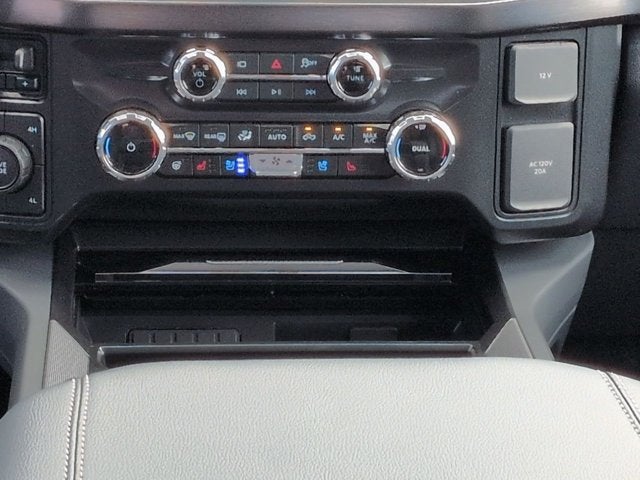 2027 Ford Super Duty F-350 SRW LARIAT