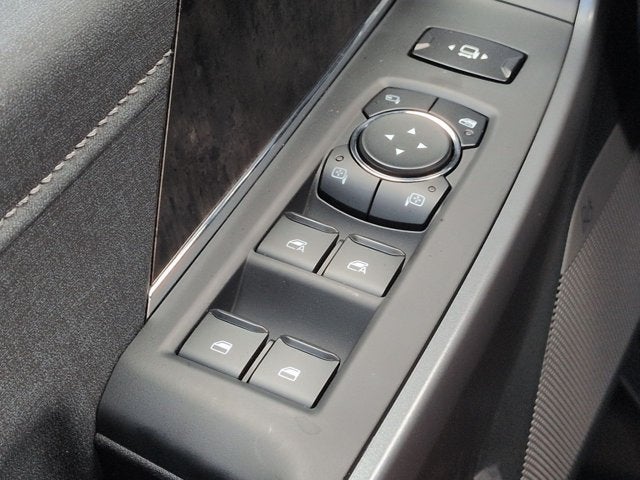 2027 Ford Super Duty F-350 SRW LARIAT