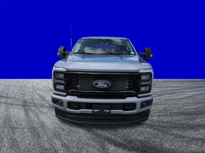 2027 Ford Super Duty F-350 SRW LARIAT